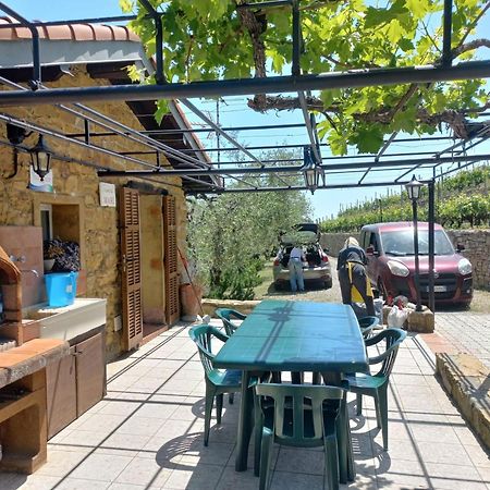 Casetta Mari Immersa In Un Vigneto Dolceacqua Eksteriør bilde